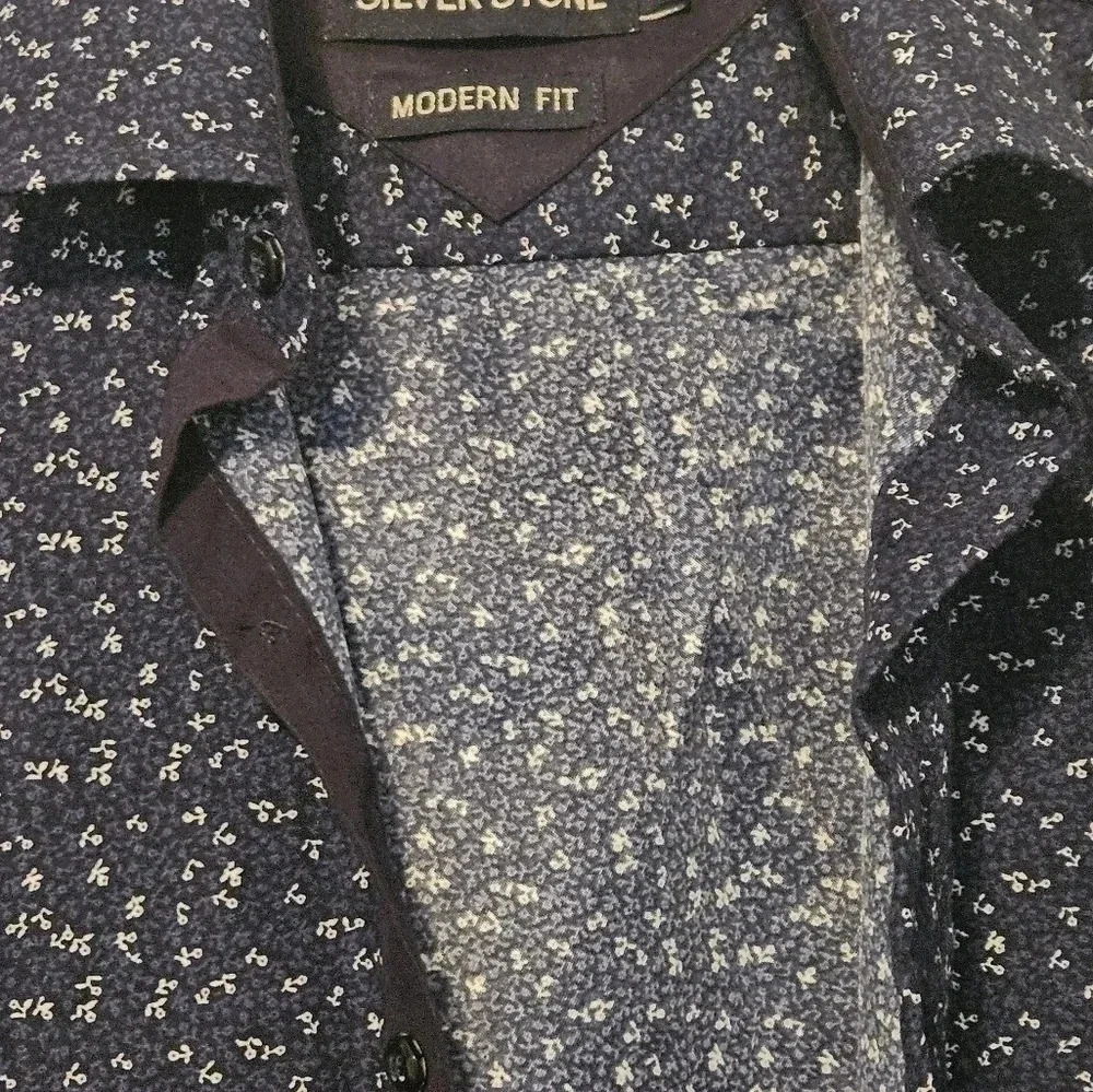 SILVERSTONE MODERN FIT Short Sleeve Button Down Size Large EUC - Picture 5 of 7